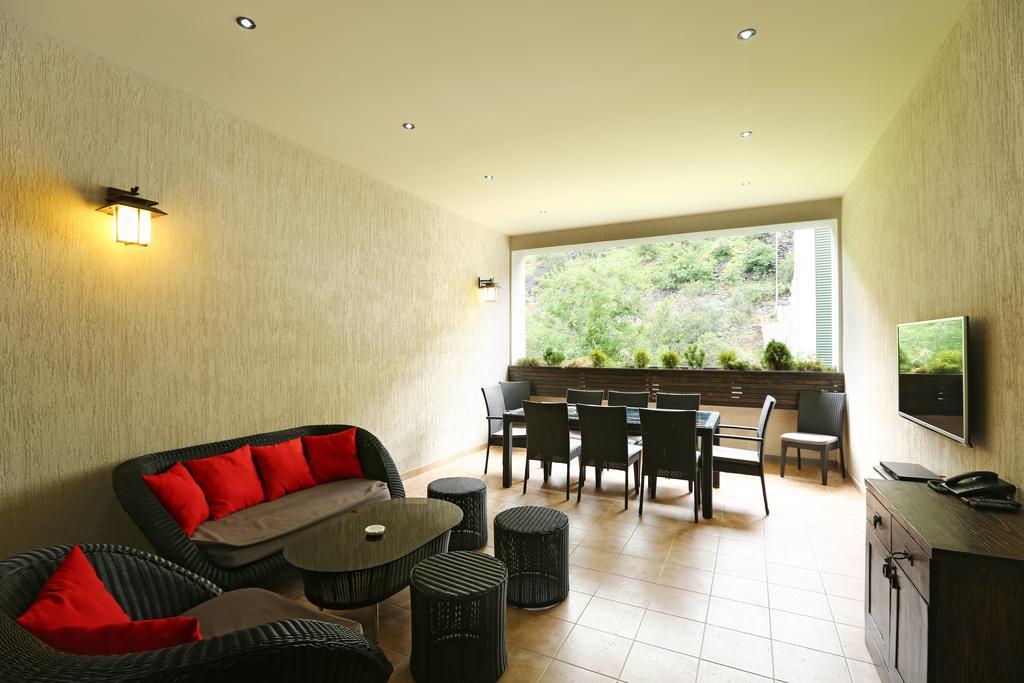 Ibiza Hotel&Spa Γιερεβάν Εξωτερικό φωτογραφία